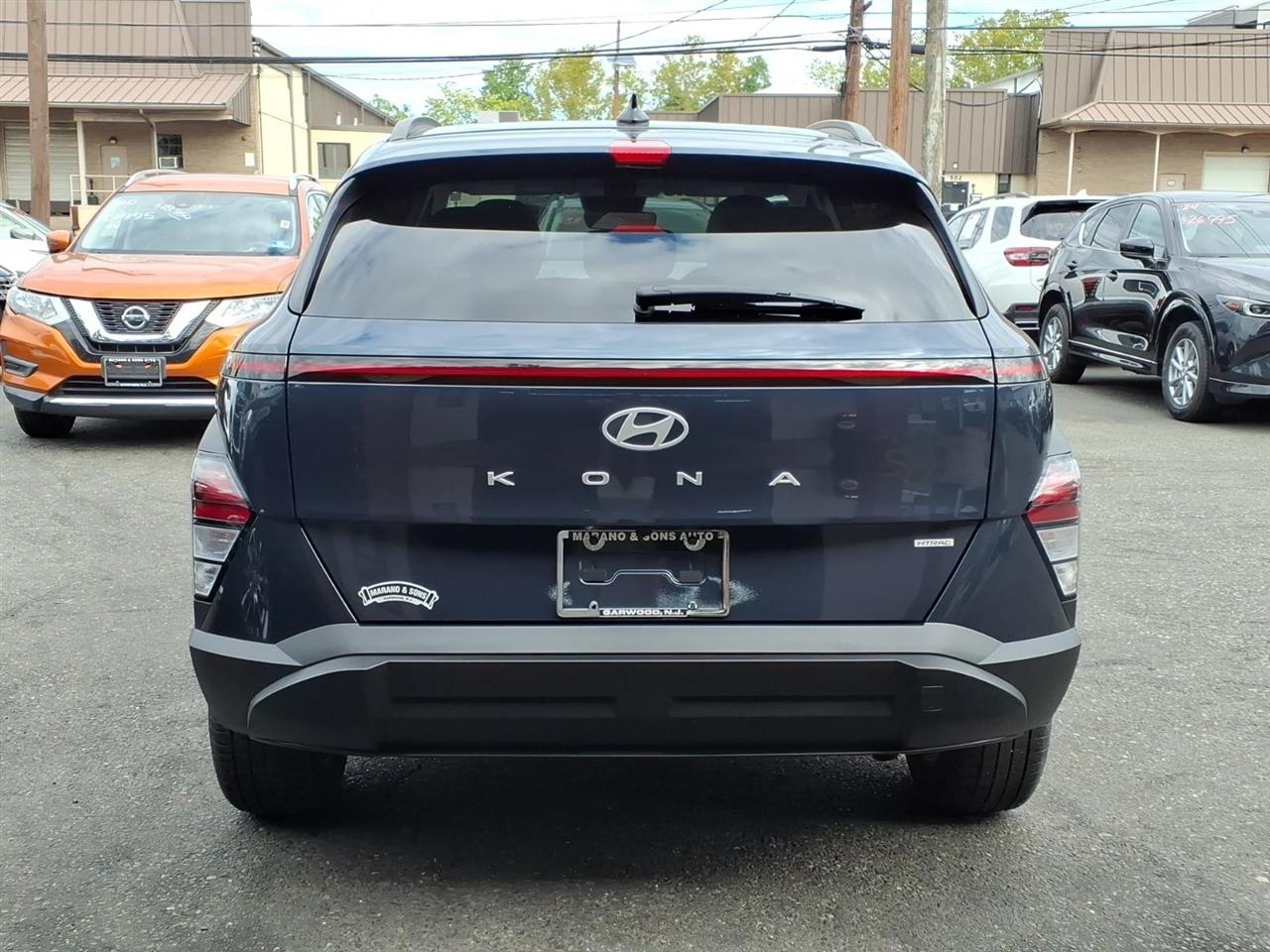 Hyundai Kona SEL AWD 2025