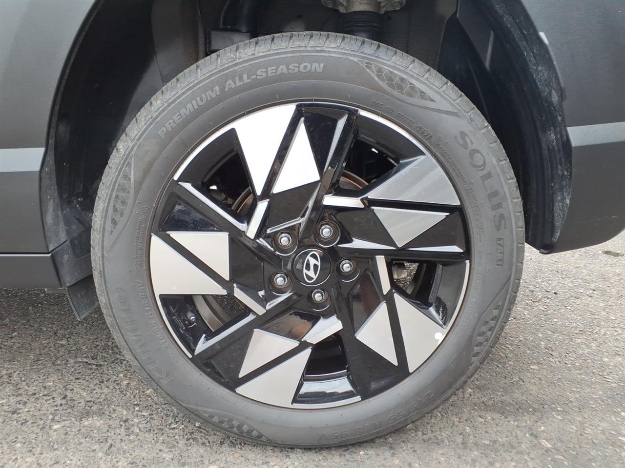 Hyundai Kona SEL AWD 2025