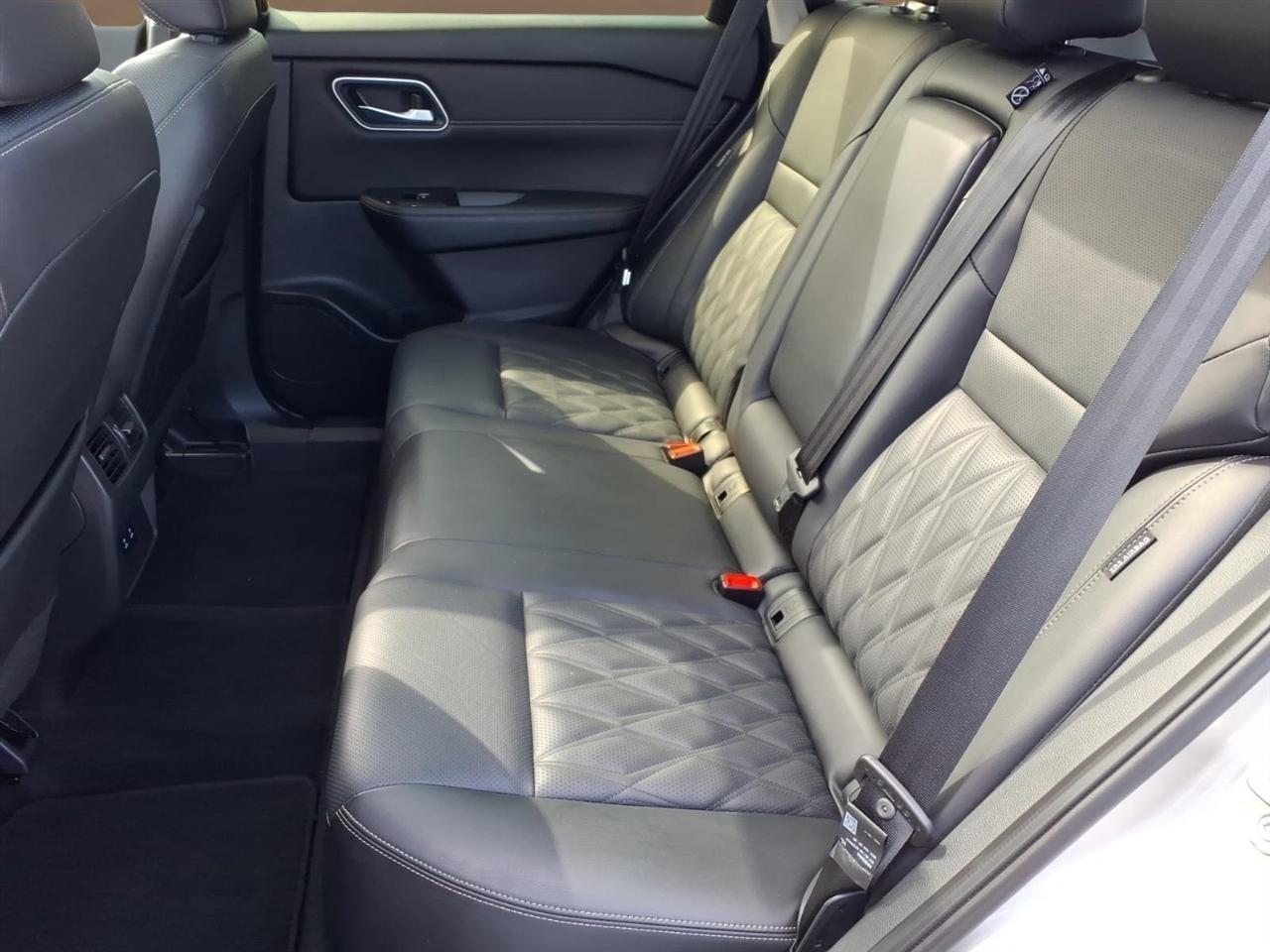 Nissan Rogue FWD Platinum 2024