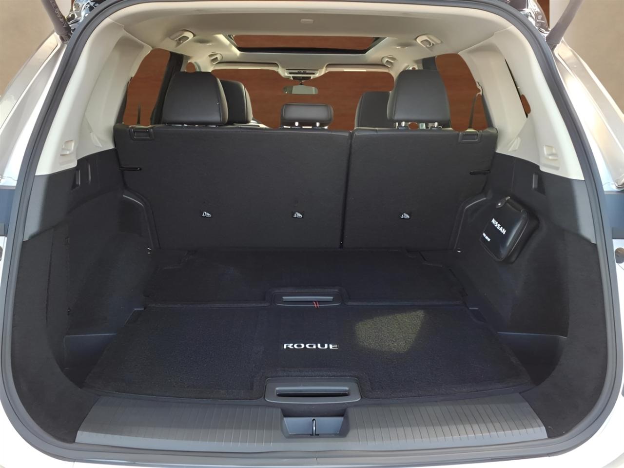 Nissan Rogue FWD Platinum 2024