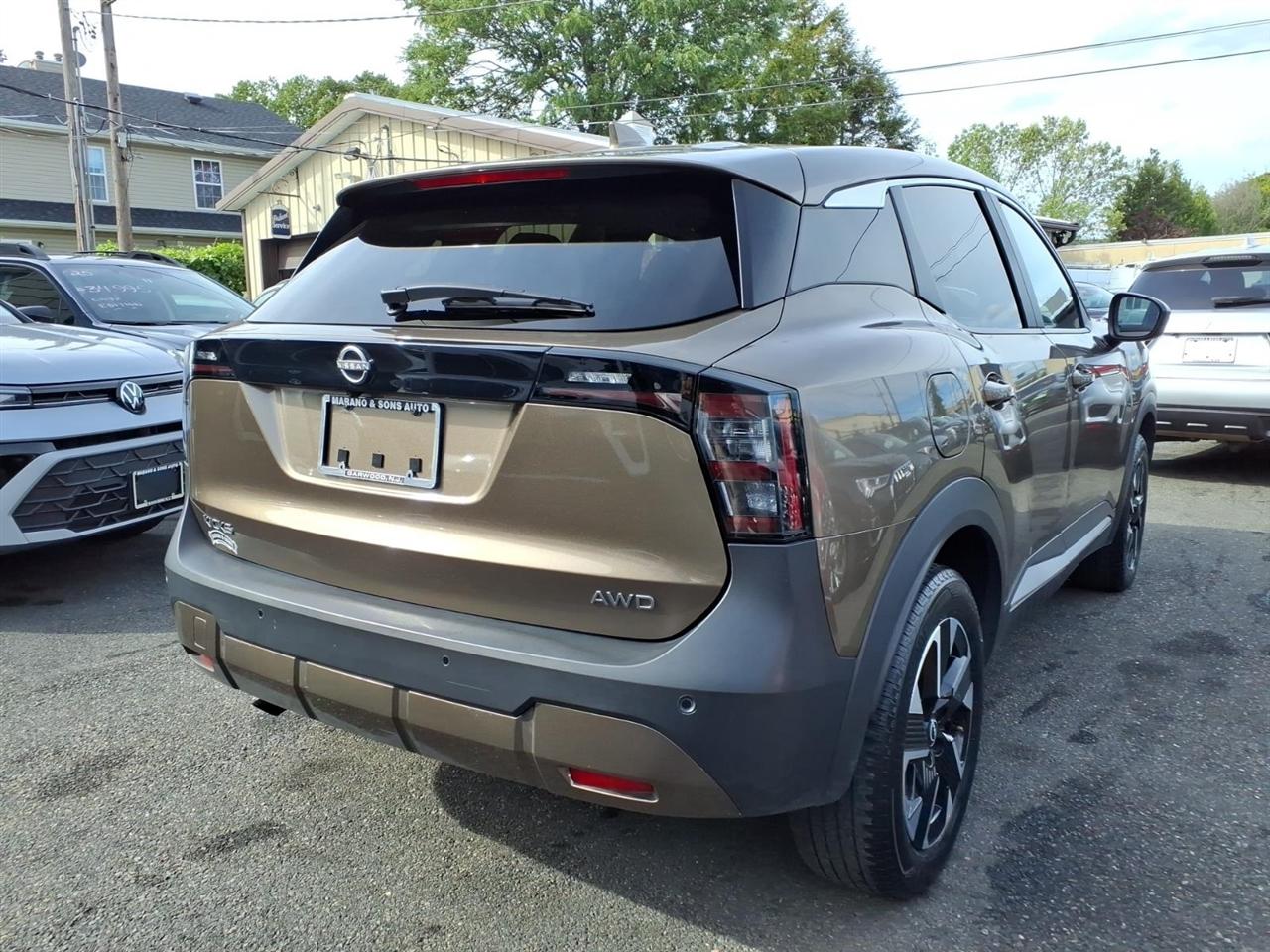 Nissan Kicks SV AWD 2025