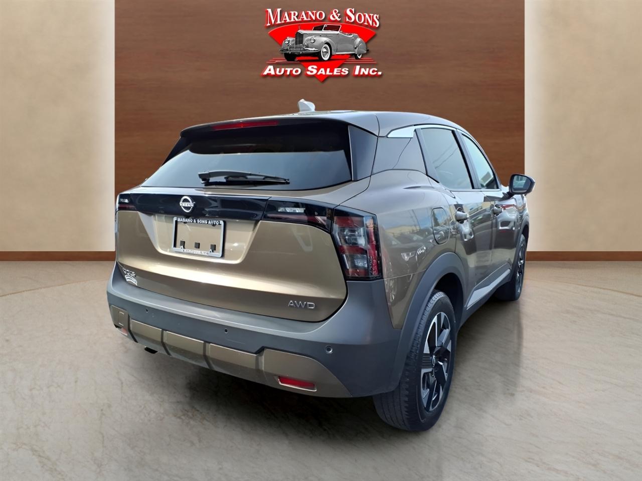 Nissan Kicks SV AWD 2025