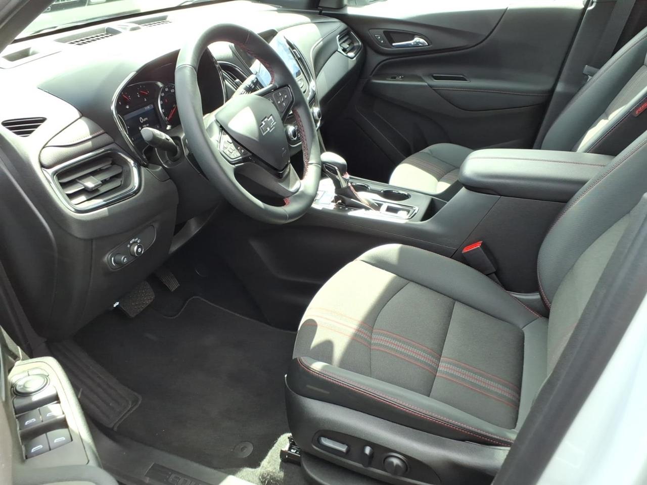 Chevrolet Equinox AWD 4dr RS 2024