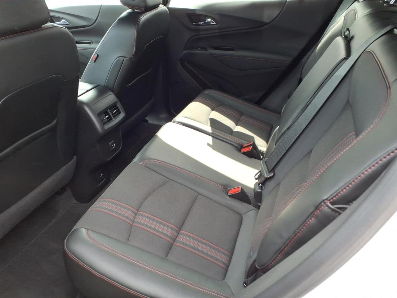 Chevrolet Equinox AWD 4dr RS 2024