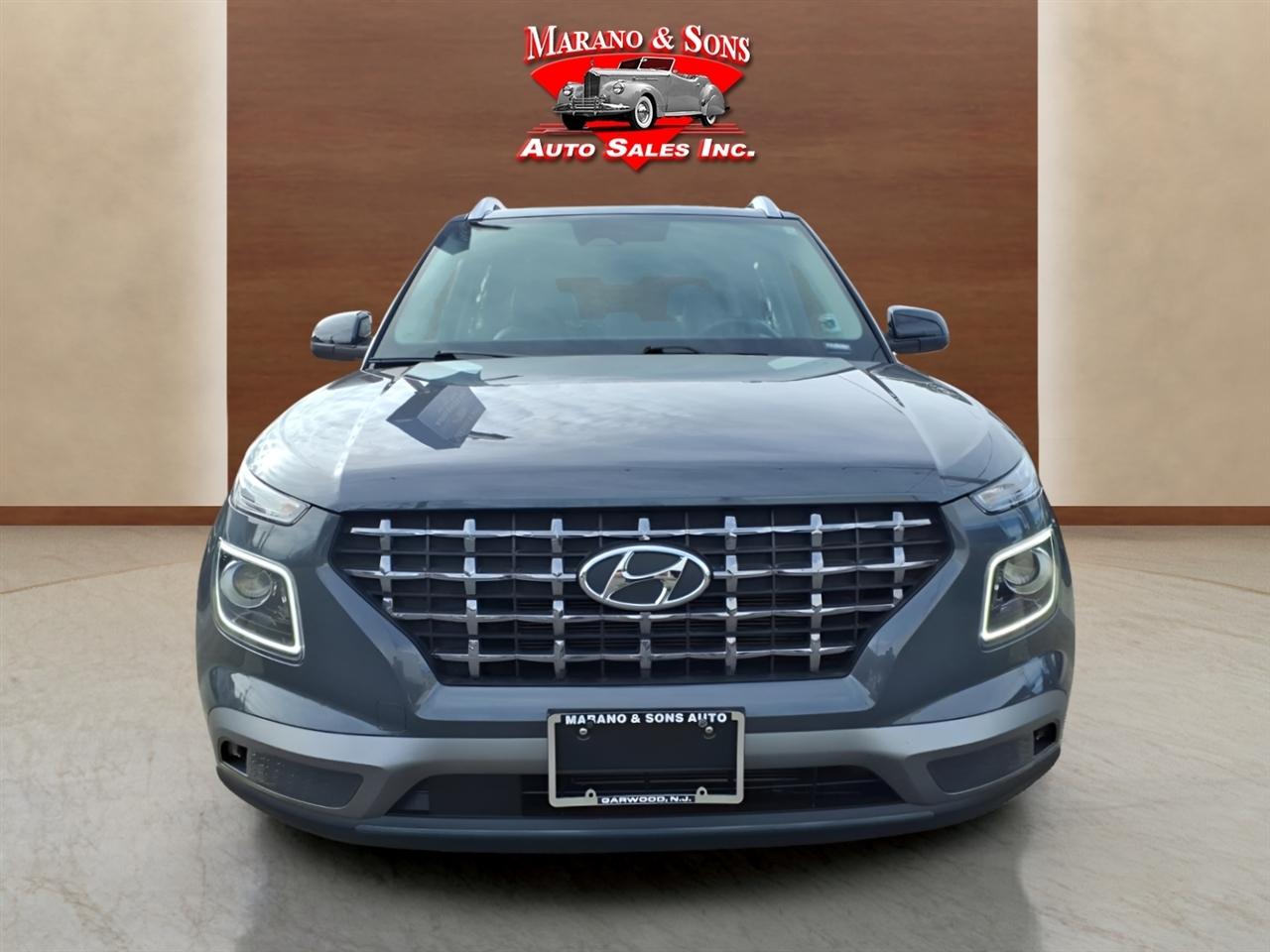 Hyundai Venue Limited IVT 2025