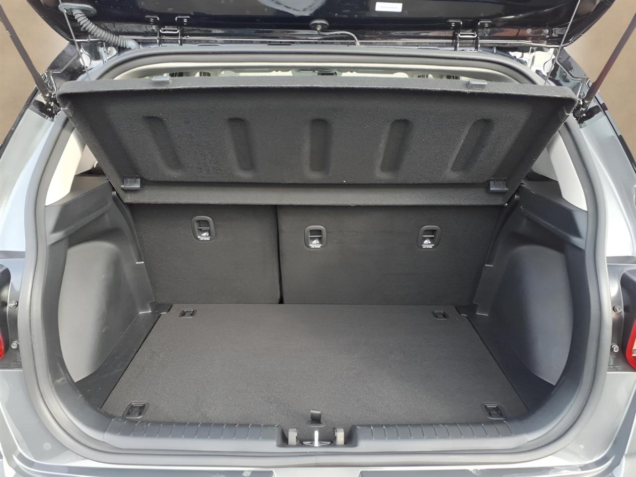 Hyundai Venue Limited IVT 2025