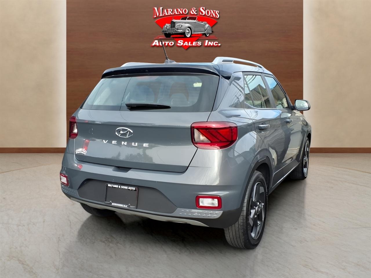Hyundai Venue Limited IVT 2025