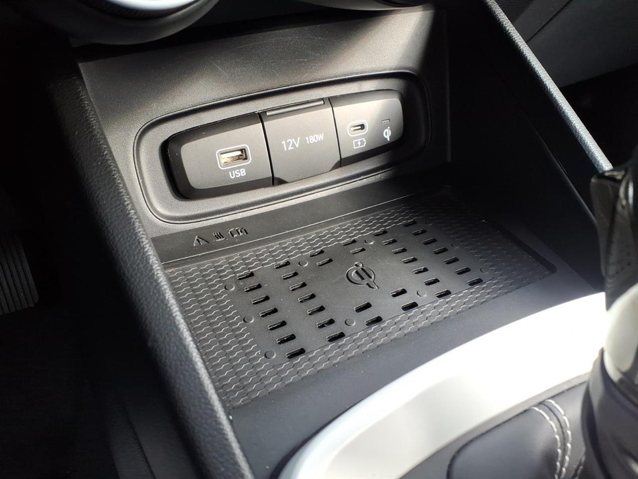 Hyundai Venue Limited IVT 2025