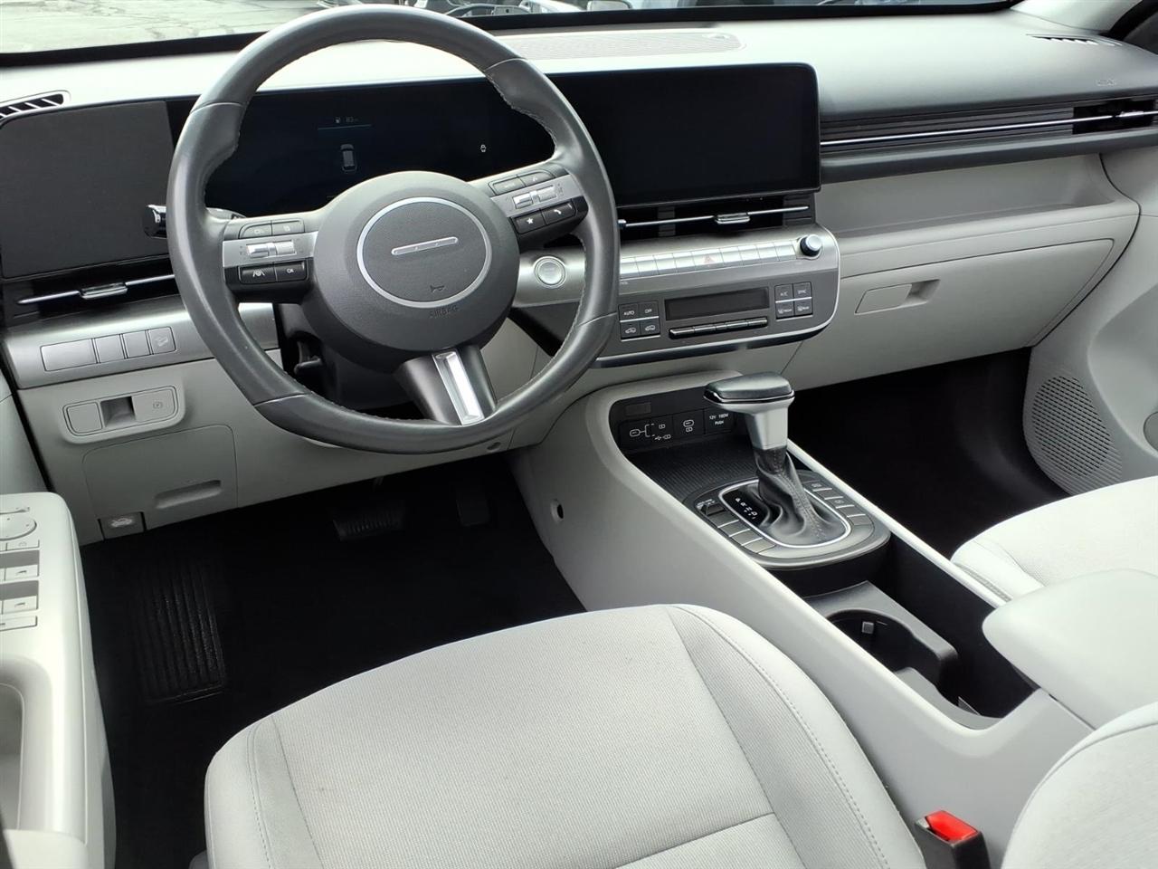 Hyundai Kona SEL FWD 2024
