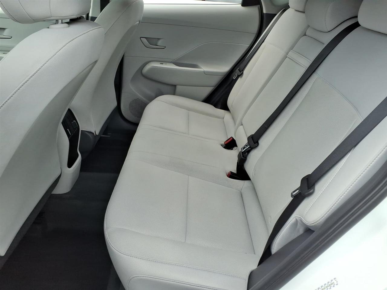 Hyundai Kona SEL FWD 2024