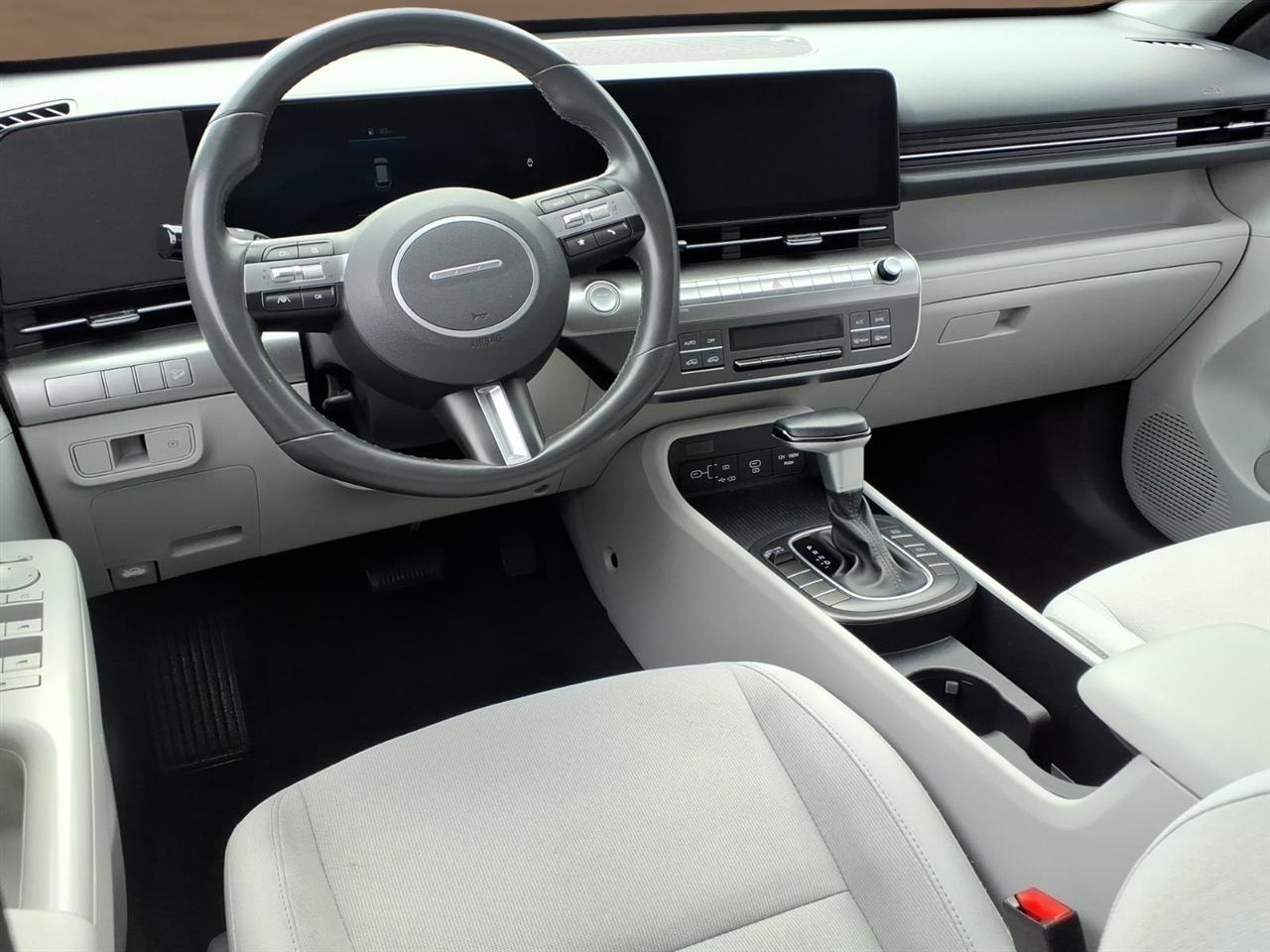 Hyundai Kona SEL FWD 2024