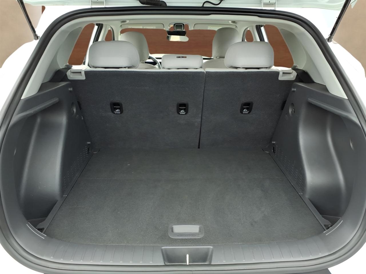 Hyundai Kona SEL FWD 2024