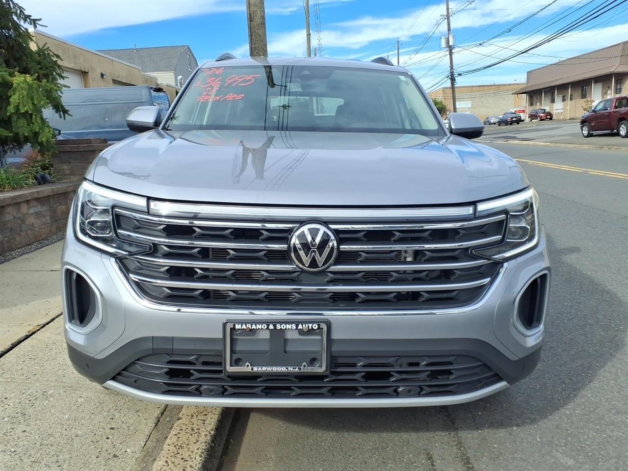 Volkswagen Atlas 2.0T SE w/Technology 4MOTION 2026