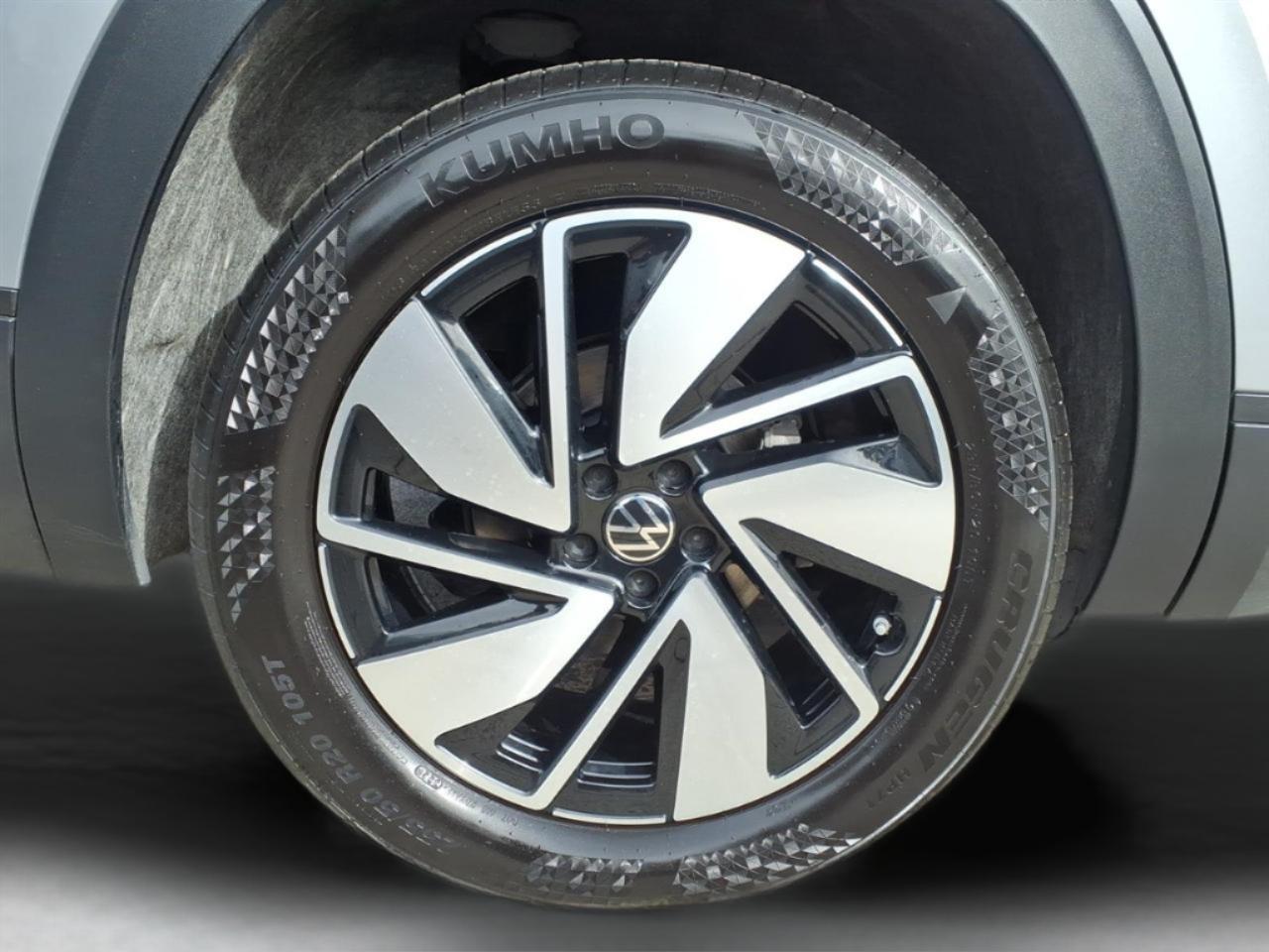 Volkswagen Atlas 2.0T SE w/Technology 4MOTION 2026
