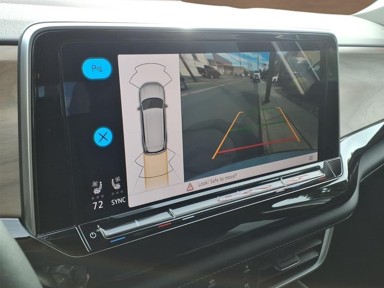 Volkswagen Atlas 2.0T SE w/Technology 4MOTION 2026