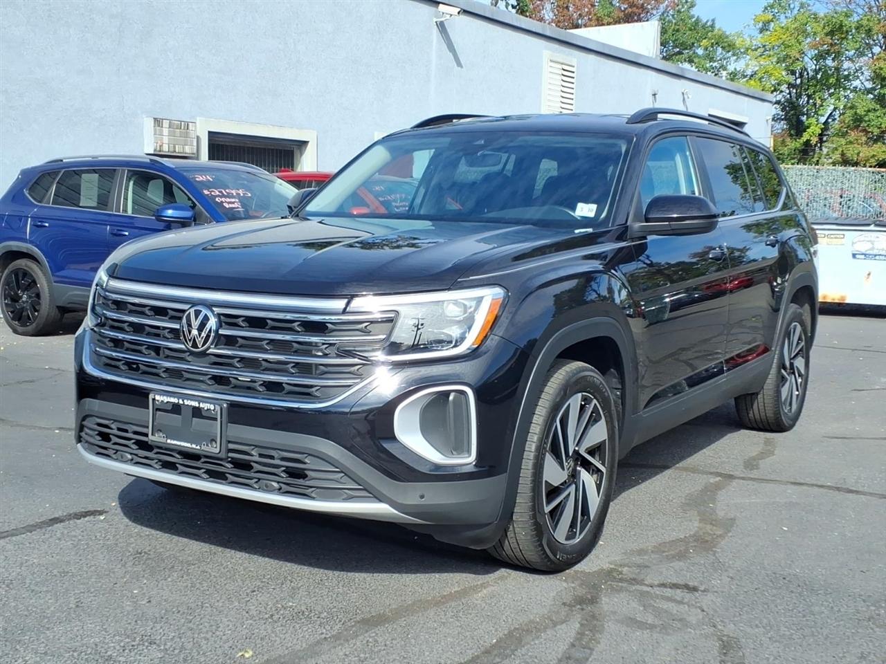 Volkswagen Atlas 2.0T SE w/Technology 4MOTION 2025