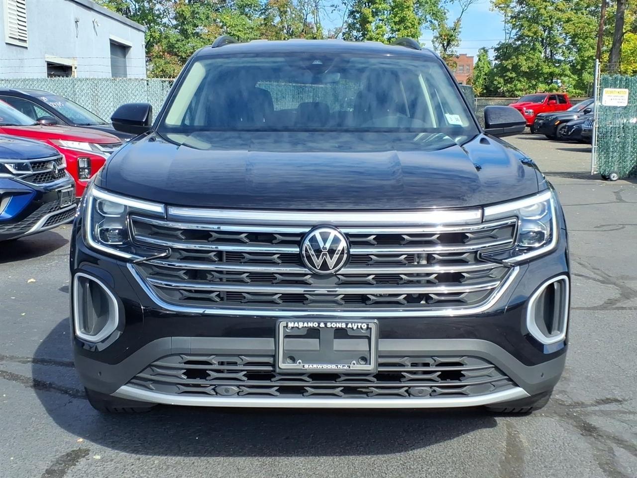 Volkswagen Atlas 2.0T SE w/Technology 4MOTION 2025
