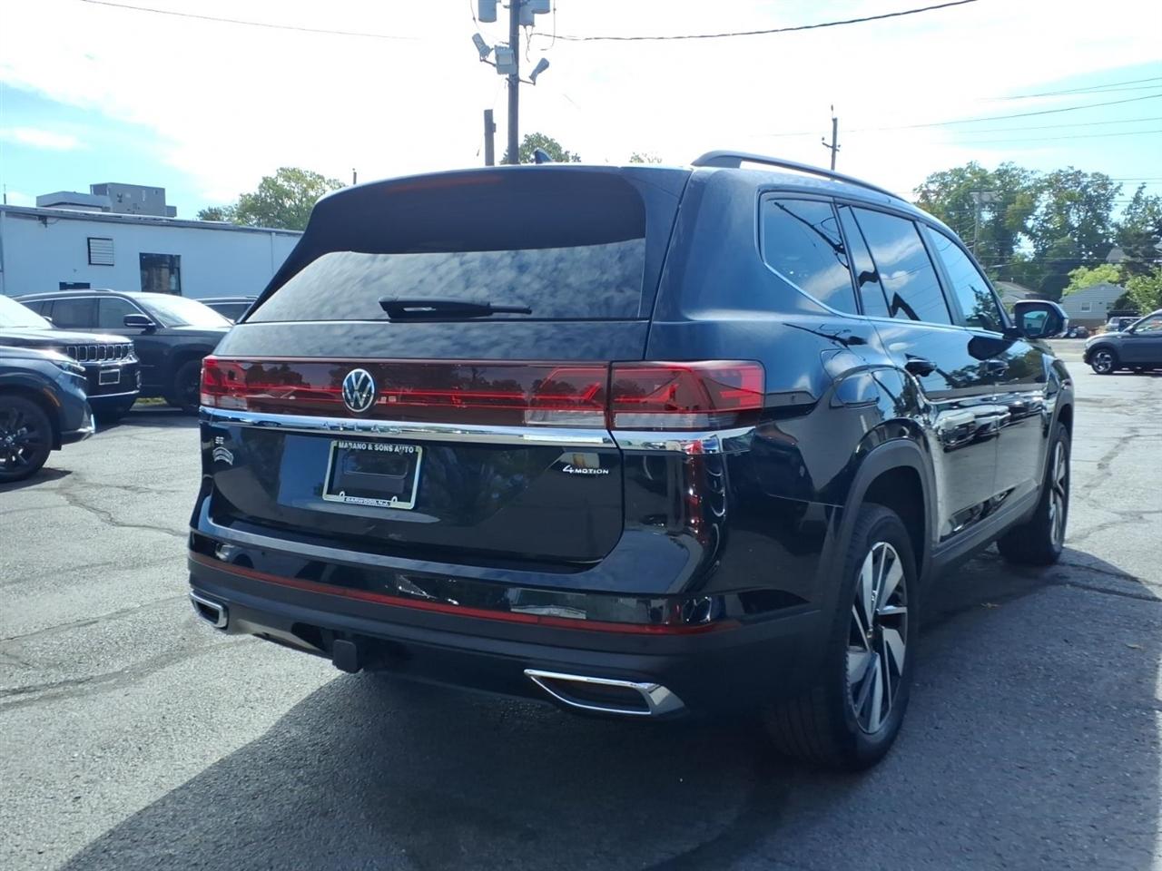 Volkswagen Atlas 2.0T SE w/Technology 4MOTION 2025