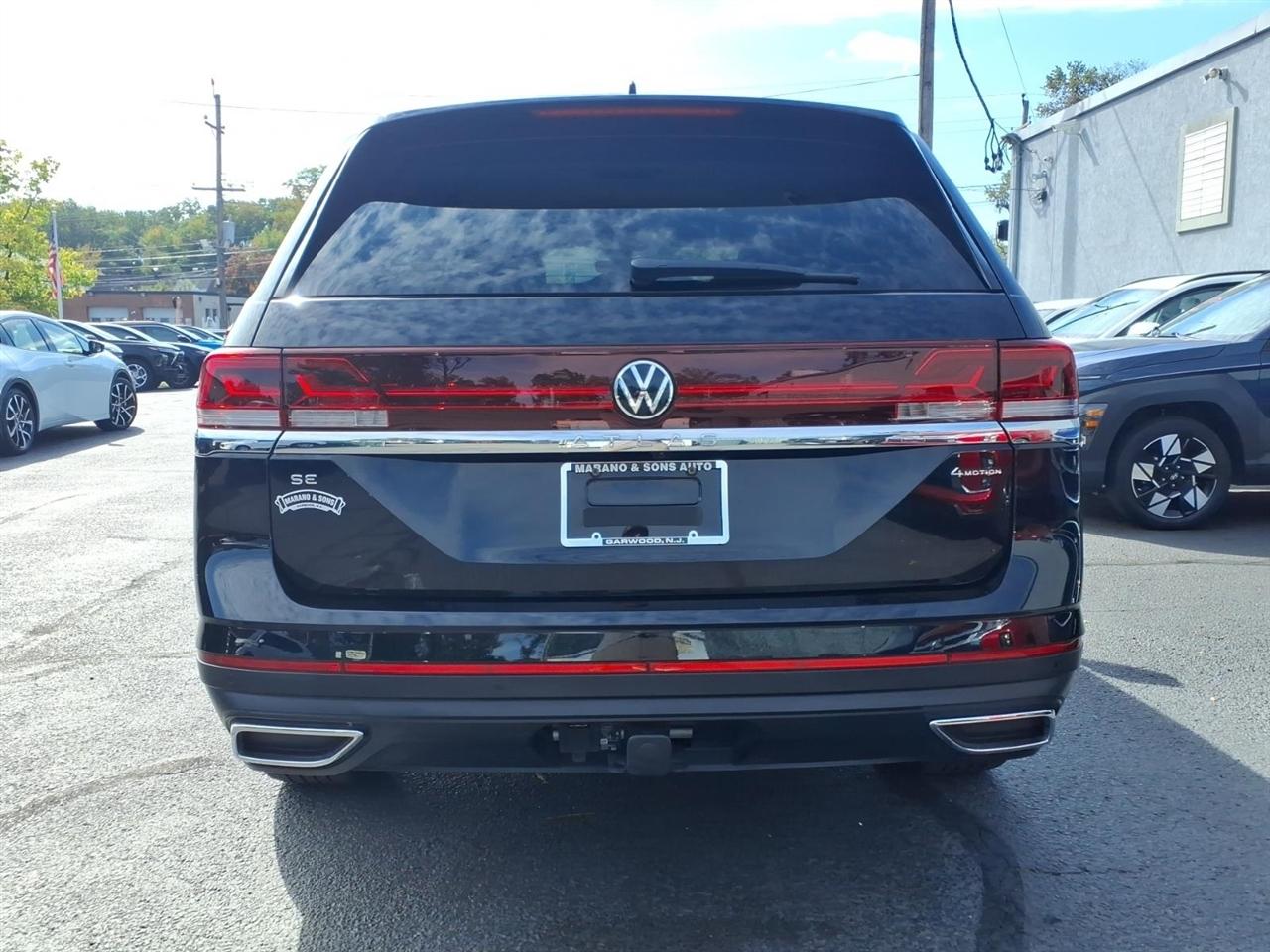 Volkswagen Atlas 2.0T SE w/Technology 4MOTION 2025