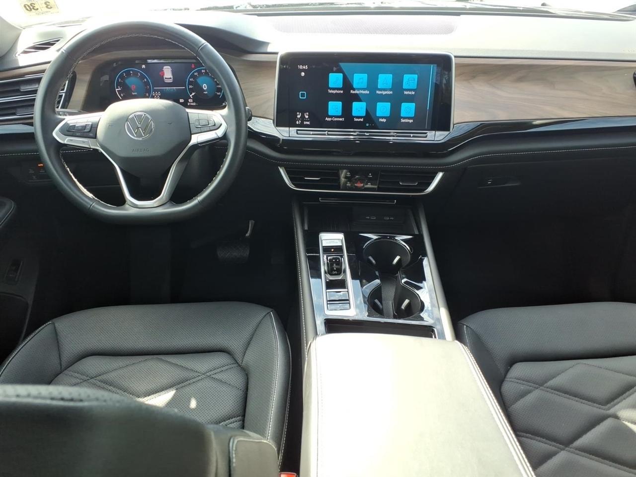 Volkswagen Atlas 2.0T SE w/Technology 4MOTION 2025