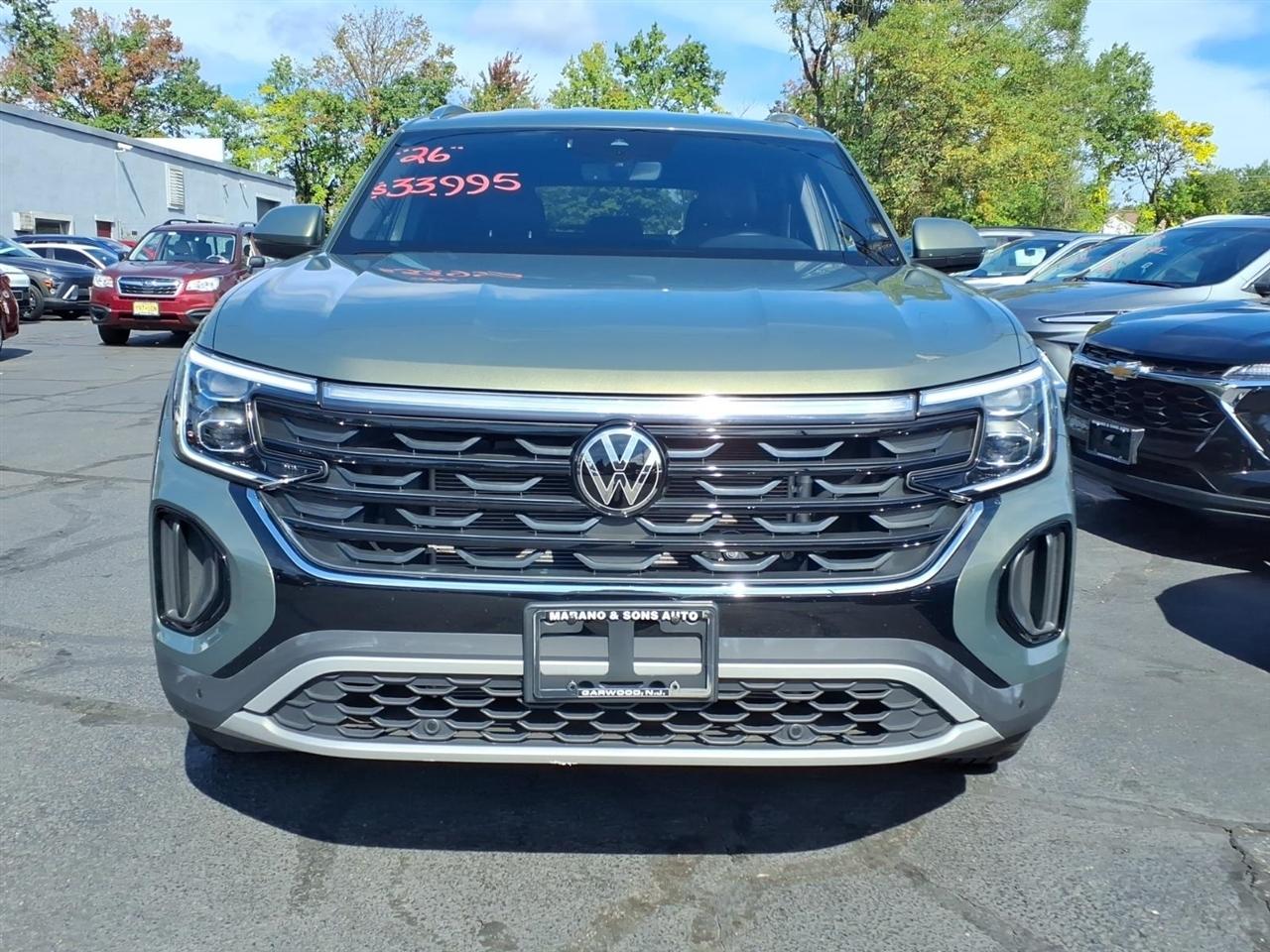 Volkswagen Atlas Cross Sport 2.0T SE w/Technology 4MOTION 2026