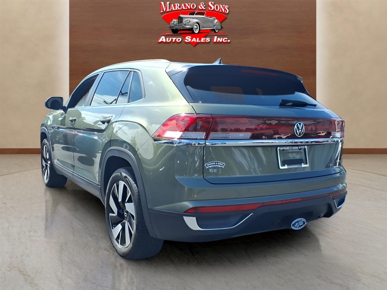 Volkswagen Atlas Cross Sport 2.0T SE w/Technology 4MOTION 2026
