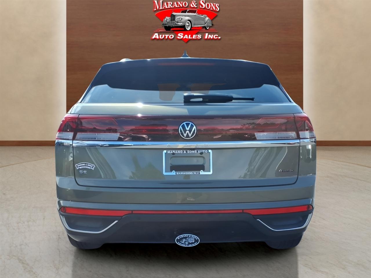 Volkswagen Atlas Cross Sport 2.0T SE w/Technology 4MOTION 2026