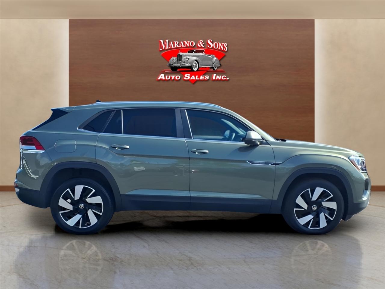 Volkswagen Atlas Cross Sport 2.0T SE w/Technology 4MOTION 2026