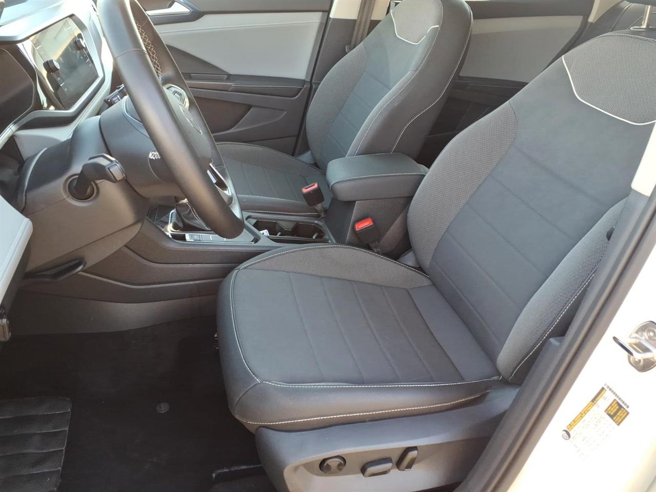 Volkswagen Taos SE FWD 2024