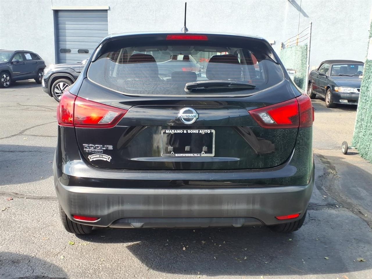 Nissan Rogue Sport FWD S 2019