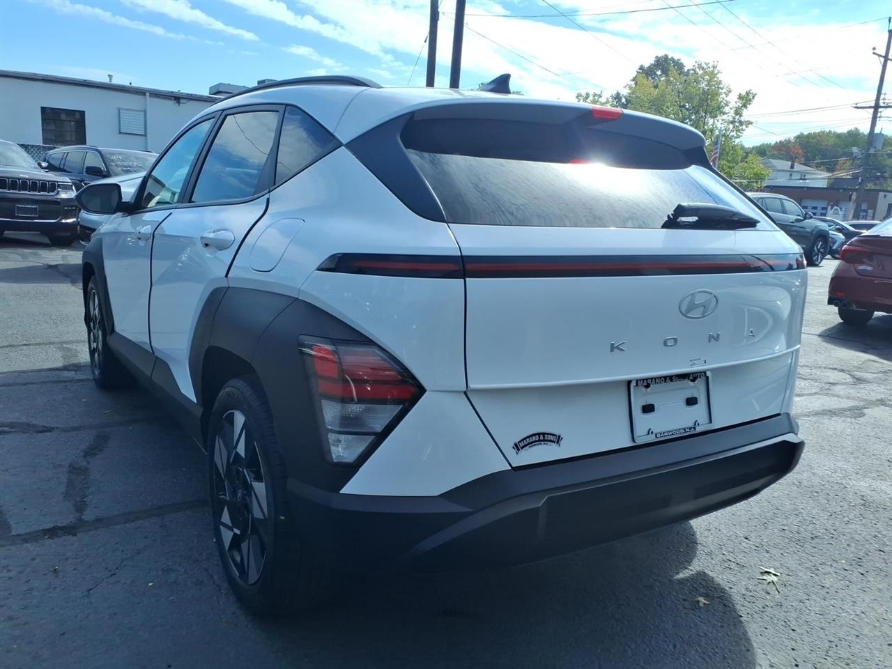 Hyundai Kona SEL FWD 2024