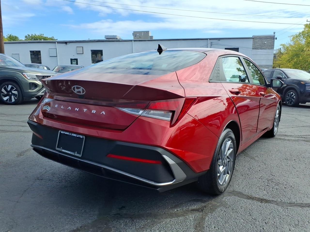 Hyundai Elantra SEL IVT 2024