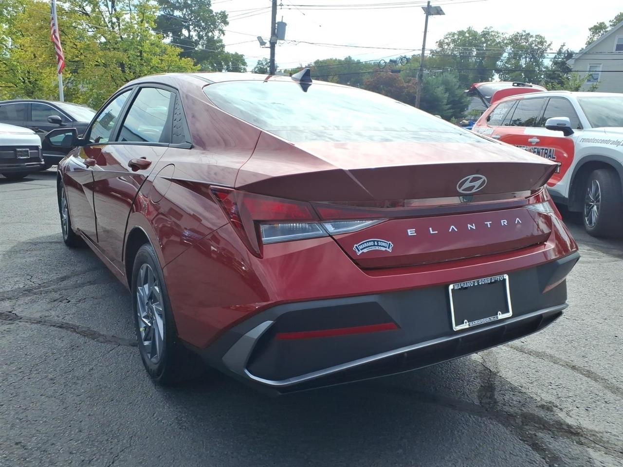Hyundai Elantra SEL IVT 2024