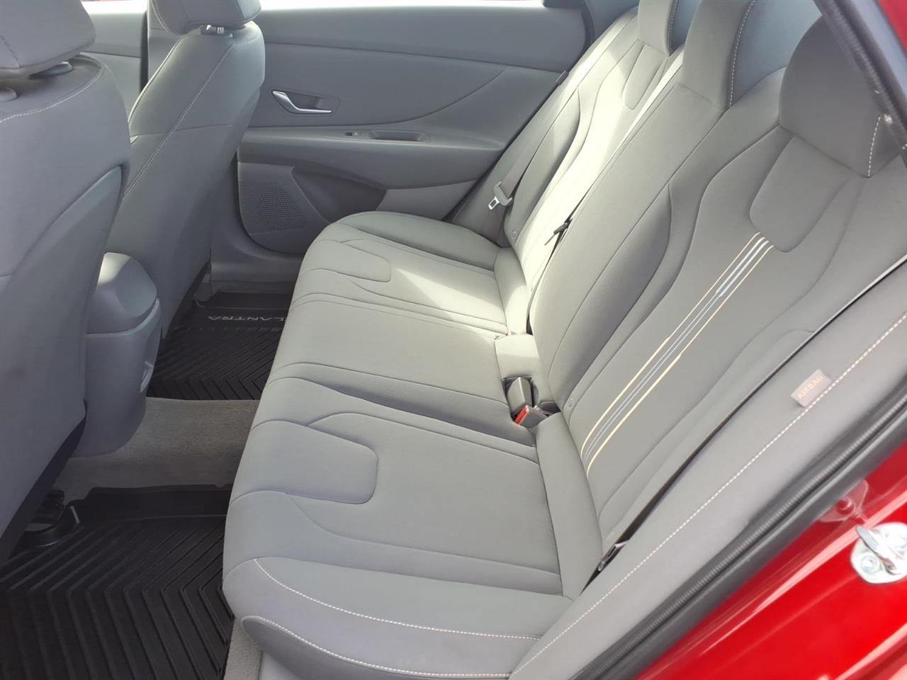 Hyundai Elantra SEL IVT 2024