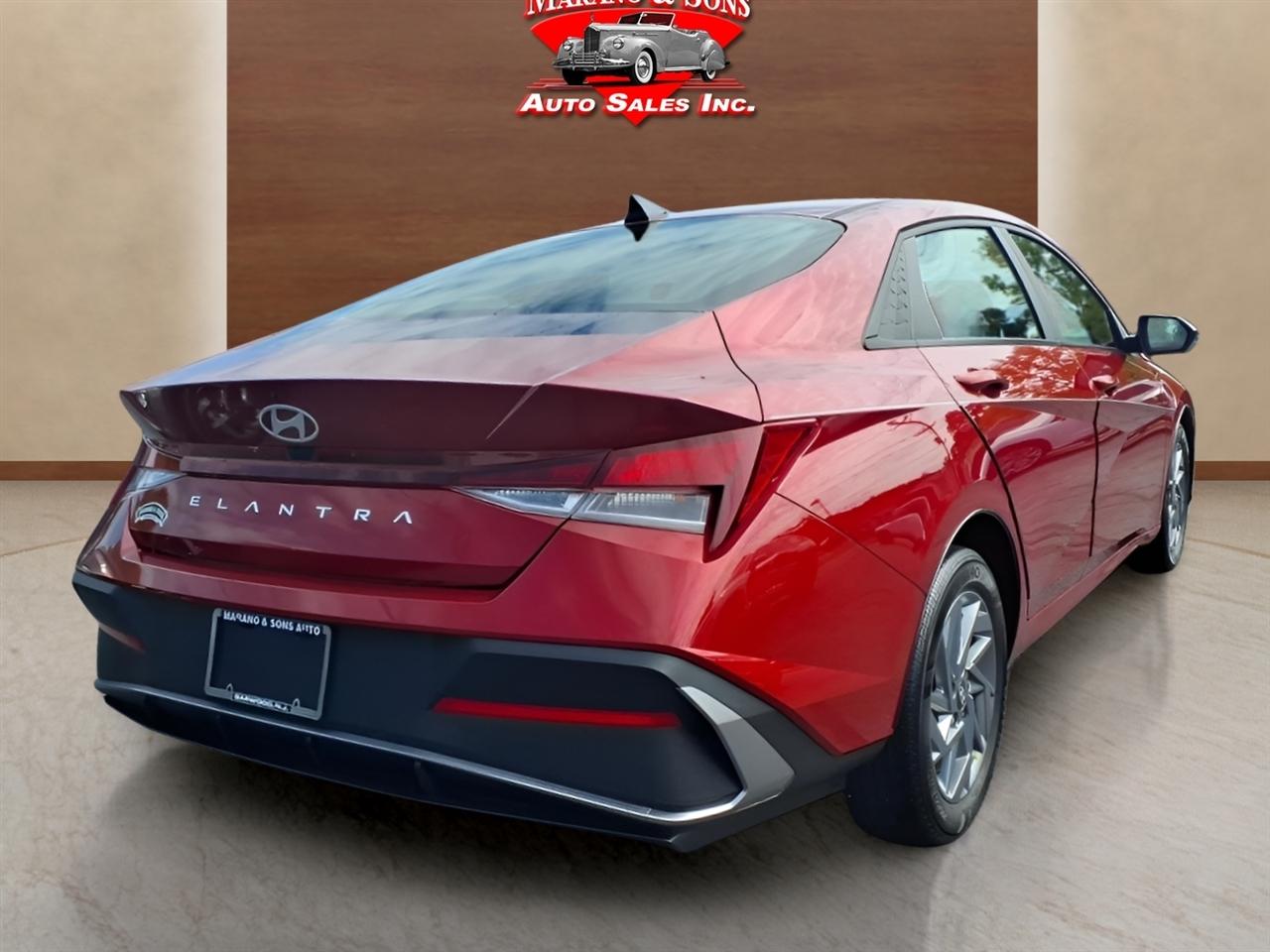Hyundai Elantra SEL IVT 2024