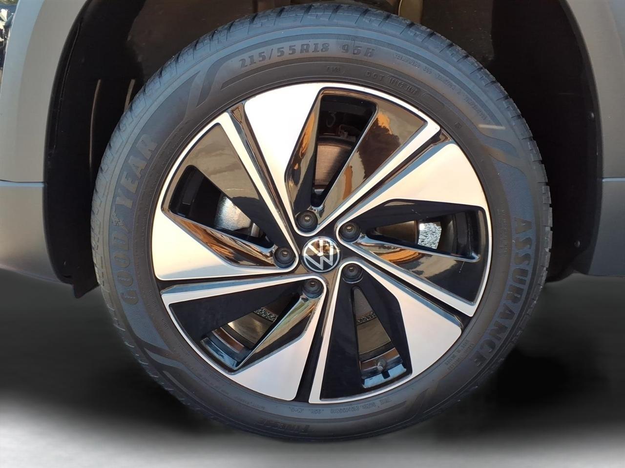 Volkswagen Taos SE 4Motion 2025