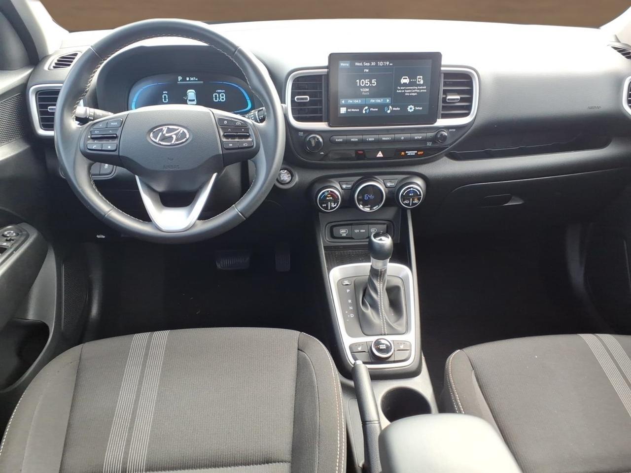 Hyundai Venue SEL FWD 2026