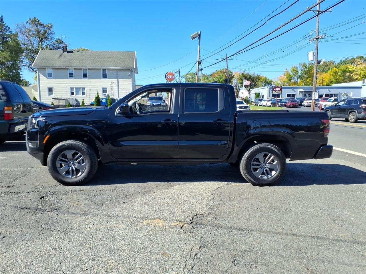 Nissan Frontier Crew Cab 4x4 SV 2026