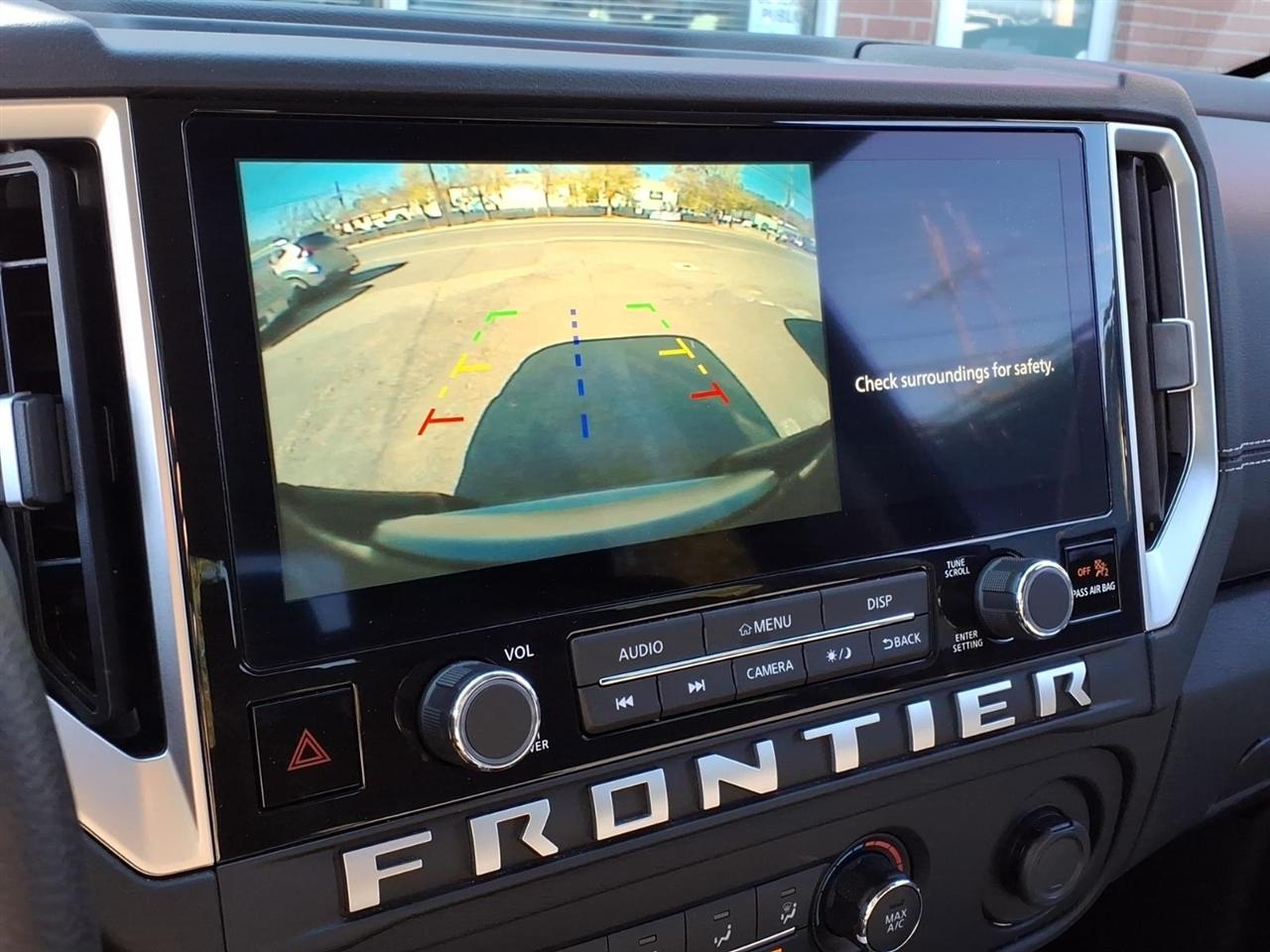 Nissan Frontier Crew Cab 4x4 SV 2026