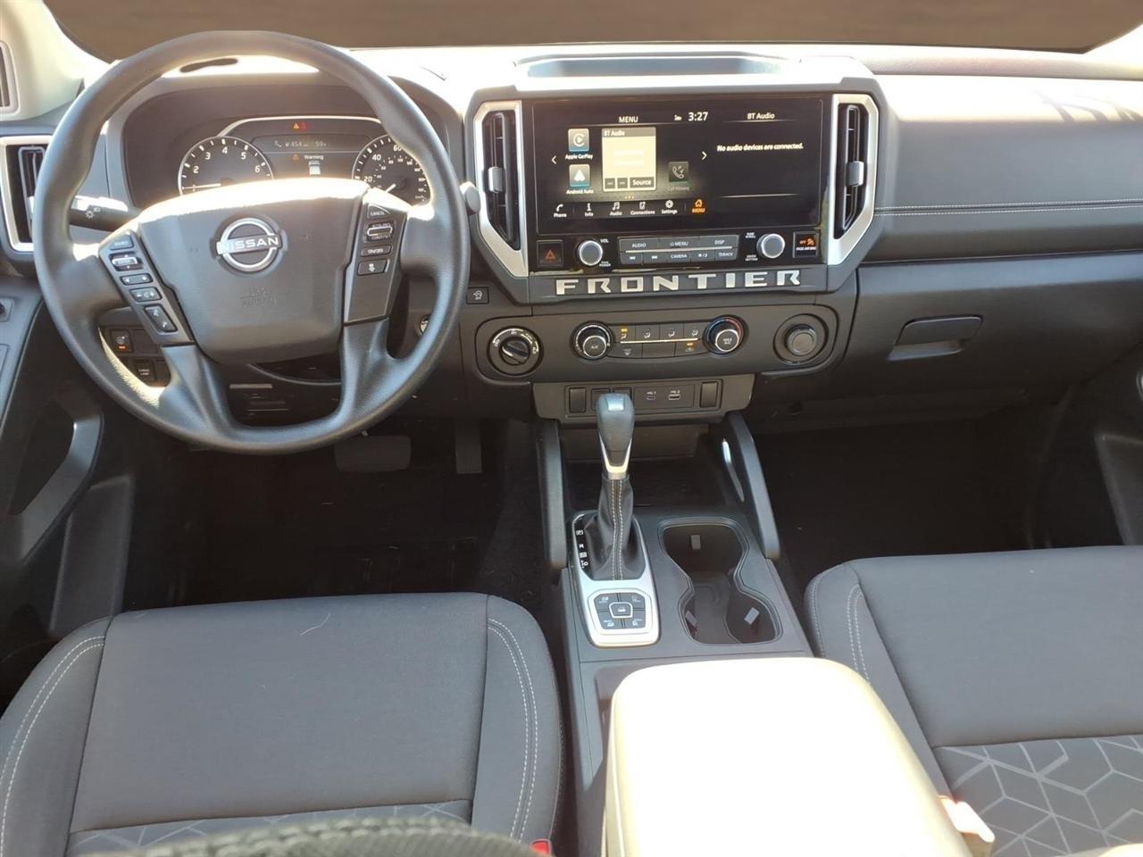 Nissan Frontier Crew Cab 4x4 SV 2026