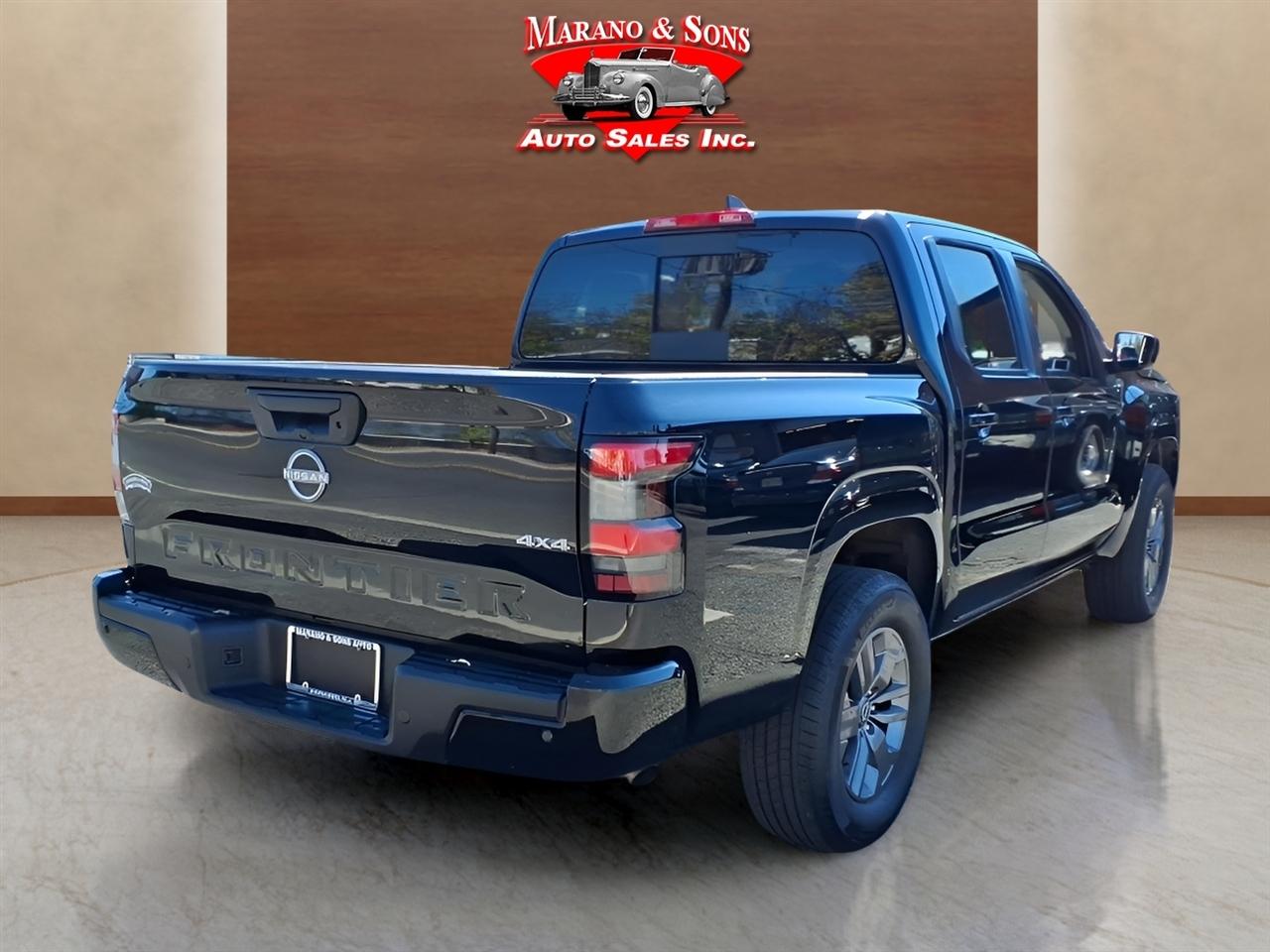 Nissan Frontier Crew Cab 4x4 SV 2026
