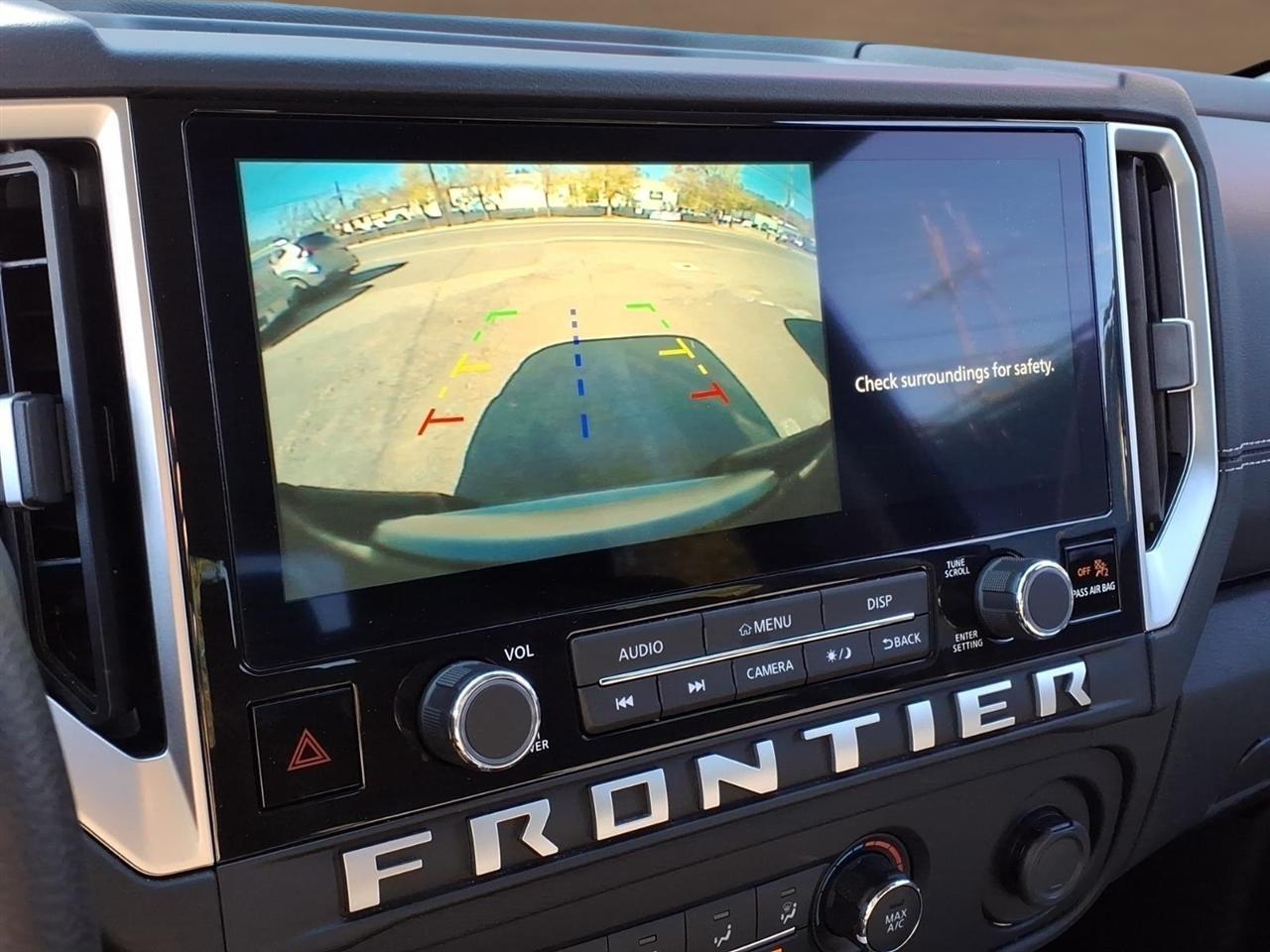 Nissan Frontier Crew Cab 4x4 SV 2026
