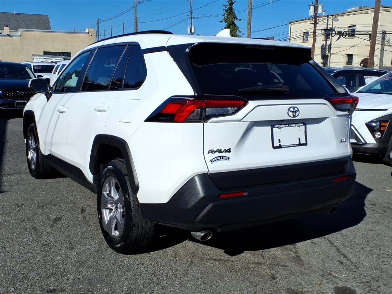 Toyota RAV4 XLE FWD (Natl) 2025