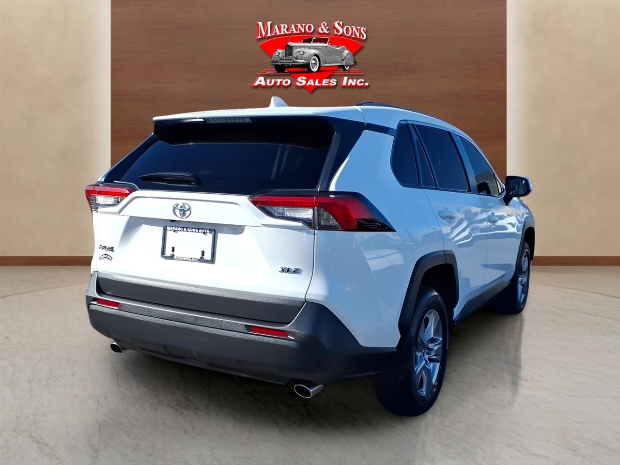Toyota RAV4 XLE FWD (Natl) 2025