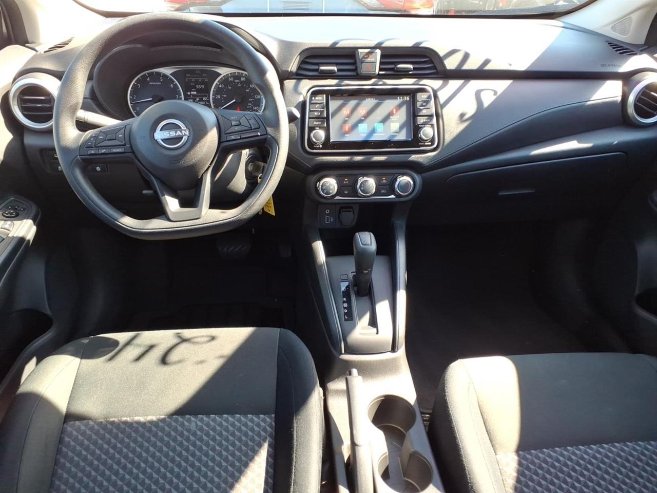 Nissan Versa S CVT 2024
