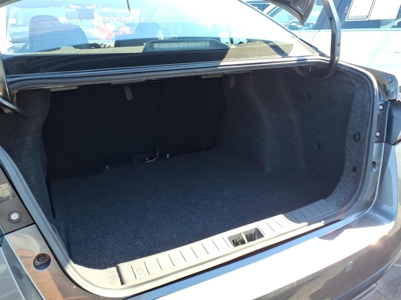 Nissan Versa S CVT 2024