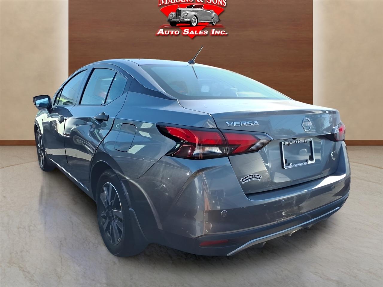 Nissan Versa S CVT 2024