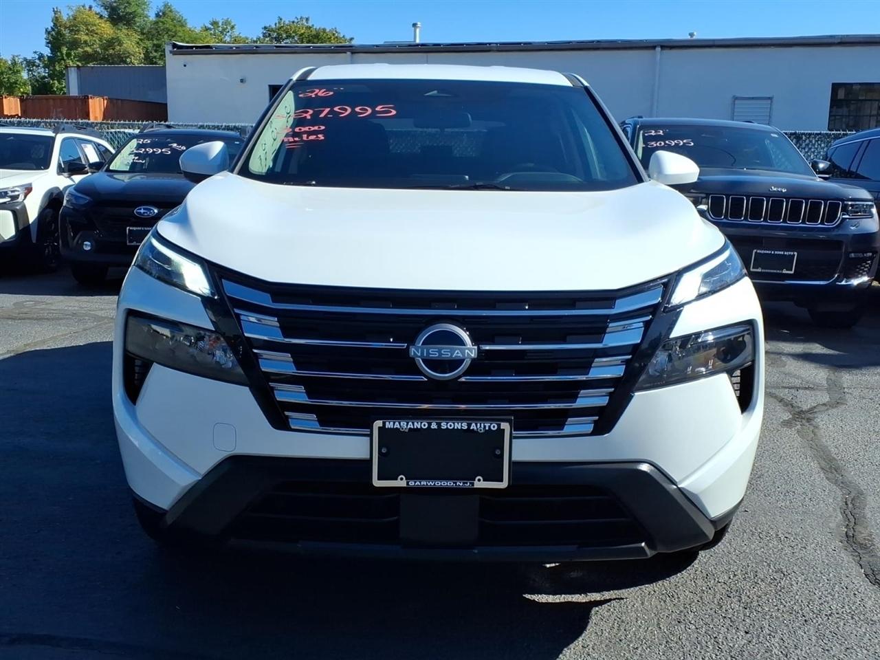 Nissan Rogue AWD SV *Ltd Avail* 2026