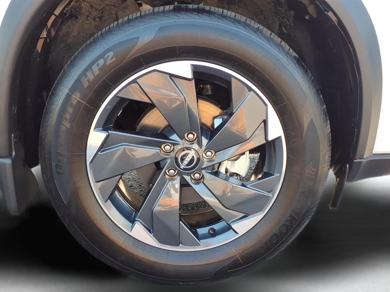 Nissan Rogue AWD SV *Ltd Avail* 2026