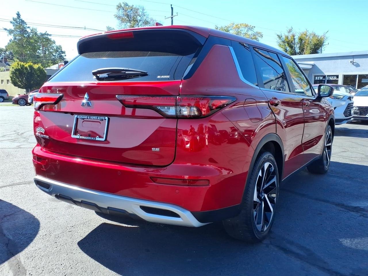 Mitsubishi Outlander SE S-AWC 2024